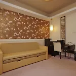 Corso Boutique 4* ギュラ