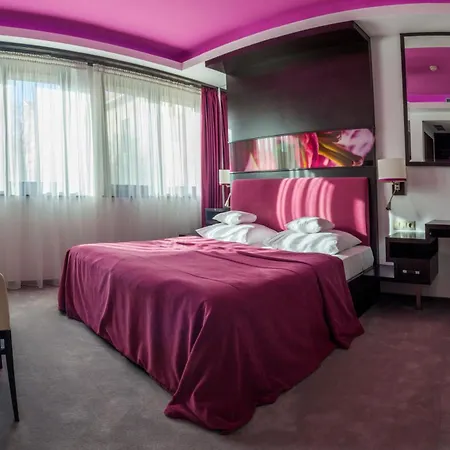מלון Corso Boutique גיולה