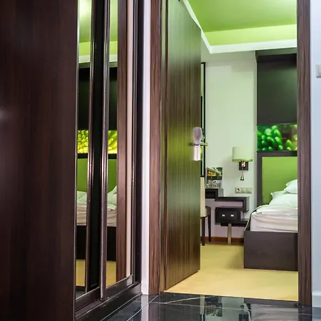 Corso Boutique מלון 4*