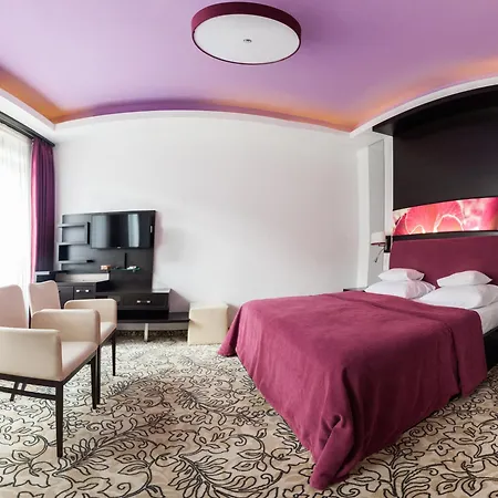 Corso Boutique 4* ギュラ
