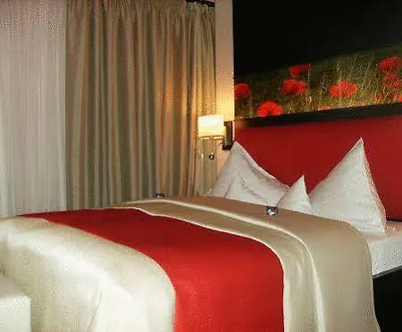 מלון Corso Boutique 4*