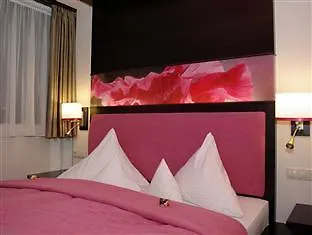 Отель Corso Boutique 4*